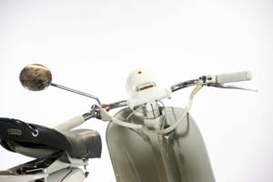 Image 26/50 of Piaggio Vespa 150 "Struzzo" VL (1956)