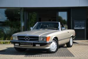 Image 1/79 de Mercedes-Benz 560 SL (1988)