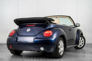 Immagine 39/50 di Volkswagen New Beetle 1.6 (2004)