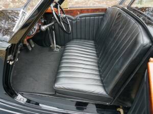 Image 28/50 of Rolls-Royce Phantom II Continental (1933)