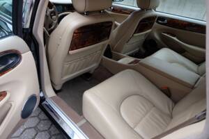 Image 19/60 de Daimler Super V8 (2000)