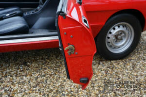 Image 40/50 of Alfa Romeo Spider Veloce 2000 (1982)