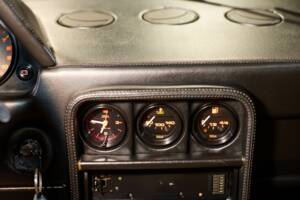 Image 50/79 of Ferrari 328 GTB (1985)