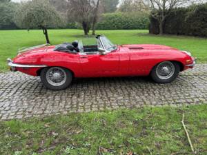 Image 11/29 de Jaguar E-Type (1969)