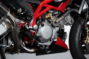Immagine 43/50 di Cagiva DUMMY (2003)