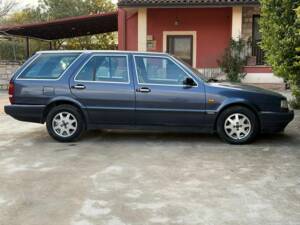 Image 6/20 of Lancia Thema Station Wagon 16V (1992)