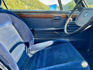 Bild 27/48 von BMW 3,0 CSi (1975)