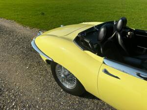 Afbeelding 27/100 van Jaguar E-Type (1968)