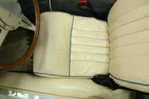 Bild 14/30 von Morgan Plus 8 Inj. (1987)