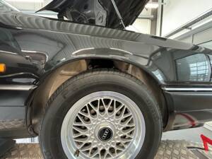 Immagine 9/44 di Audi 200 - 2.2 20V Turbo quattro (1990)