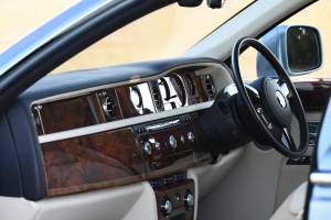Image 19/50 of Rolls-Royce Phantom VII (2016)