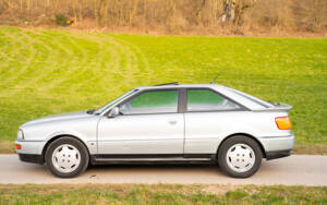 Image 7/70 of Audi 90 - 2.3E (1990)