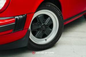 Afbeelding 11/24 van Porsche 911 Carrera 3.2 (1985)