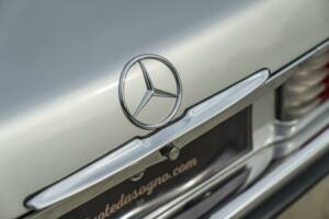 Imagen 29/50 de Mercedes-Benz 450 SL (1973)