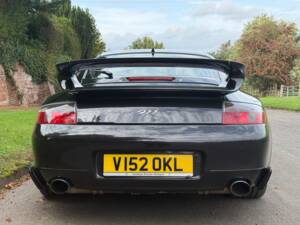 Image 4/30 of Porsche 911 Carrera 4 &quot;Millenium-Edition&quot; (2000)