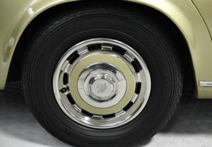 Bild 47/50 von Rolls-Royce Silver Shadow II (1980)