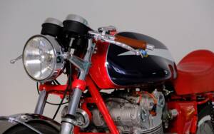 Image 38/99 of MV Agusta 750 Sport (1971)