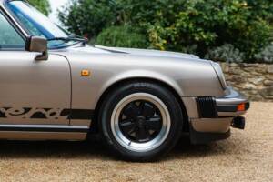 Image 18/50 of Porsche 911 SC 3.0 (1982)