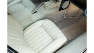 Bild 88/102 von Jaguar E-Type 4.2 (1966)