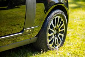 Image 11/49 of Land Rover Range Rover V8 Armoured (2022)