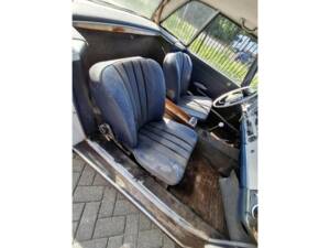 Image 22/50 de Mercedes-Benz 250 SL (1967)