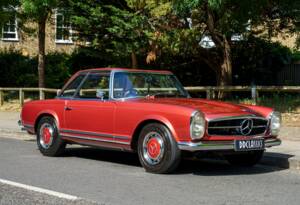 Image 8/33 of Mercedes-Benz 280 SL (1970)