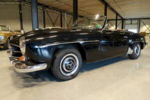 Image 11/43 of Mercedes-Benz 190 SL (1962)