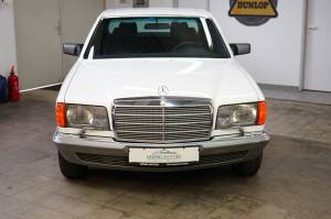 Imagen 3/35 de Mercedes-Benz 500 SEL (1984)