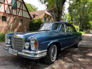 Bild 22/29 von Mercedes-Benz 280 SE 3,5 (1970)