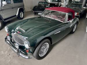 Immagine 4/31 di Austin-Healey 3000 Mk II (BJ7) (1962)