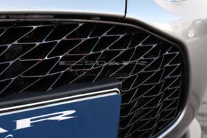 Immagine 31/32 di Aston Martin V12 Zagato (2013)