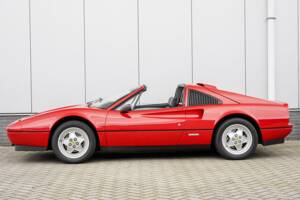Image 28/30 of Ferrari 328 GTS (1989)