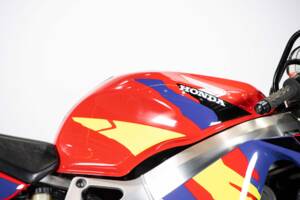 Immagine 24/50 di Honda CBR 900RR Fireblade (1996)