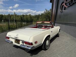 Immagine 11/50 di Mercedes-Benz 280 SL (1968)
