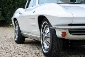 Imagen 45/50 de Chevrolet Corvette Sting Ray Convertible (1964)