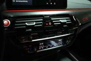 Image 24/50 of BMW M5 xDrive (2022)