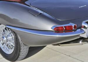 Image 14/50 of Jaguar E-Type 3.8 Flat Floor (1961)