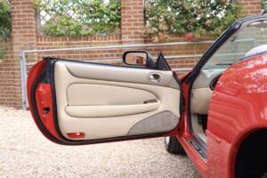 Image 49/50 de Jaguar XKR (2000)