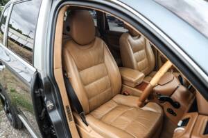 Bild 18/40 von Porsche Cayenne Turbo S (2006)