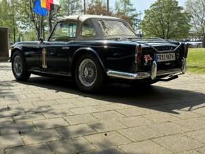 Imagen 7/7 de Triumph TR 4A IRS (1967)