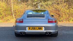 Image 14/25 of Porsche 911 Carrera S (2006)