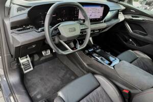 Image 5/15 of Audi Q6 e-tron quattro (2024)