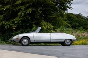Bild 22/50 von Citroën ID 19 Usine (1967)
