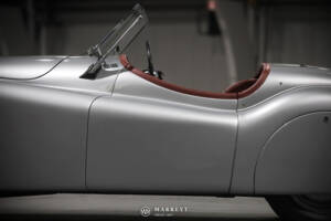 Image 18/29 de Jaguar XK 120 OTS (1950)
