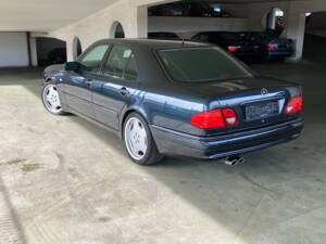 Afbeelding 6/21 van Mercedes-Benz E 50 AMG (1997)