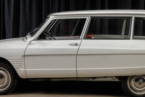 Image 23/67 of Citroën Ami 6 Break (1969)