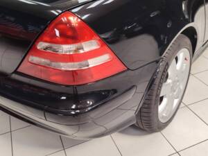Bild 11/54 von Mercedes-Benz SLK 230 Kompressor (2002)