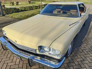Bild 4/8 von Buick Electra 225 Custom Convertible (1973)