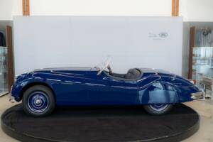Immagine 7/62 di Jaguar XK 140 OTS (1954)