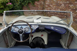 Image 46/50 of Austin-Healey 100&#x2F;4 (BN1) (1953)